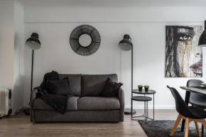 Akicity Penha Ebony